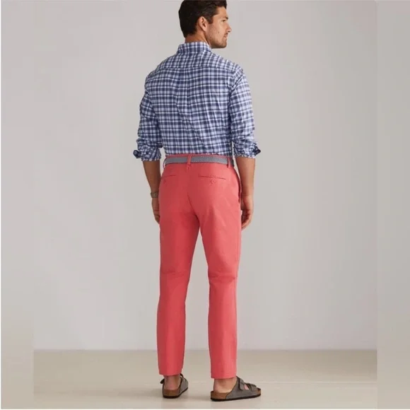 NWT Vineyard Vines On-The-Go Pant in Sailor Red